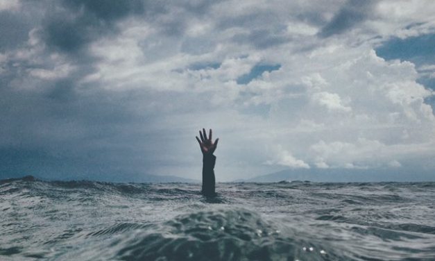 விசுவாசிகளின் வாழ்வில் தேவன் ஏன் துன்பத்தை அனுமதிக்கிறார்?