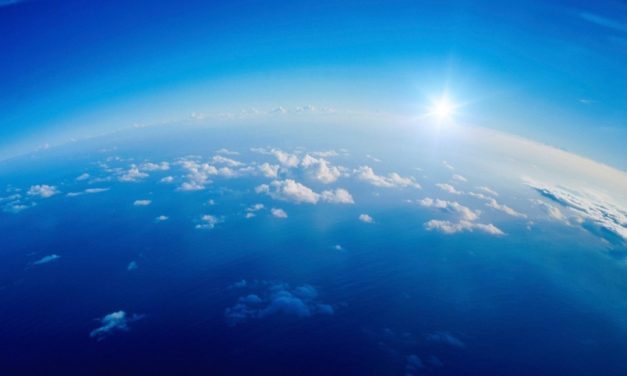 அதிசயமானவர்